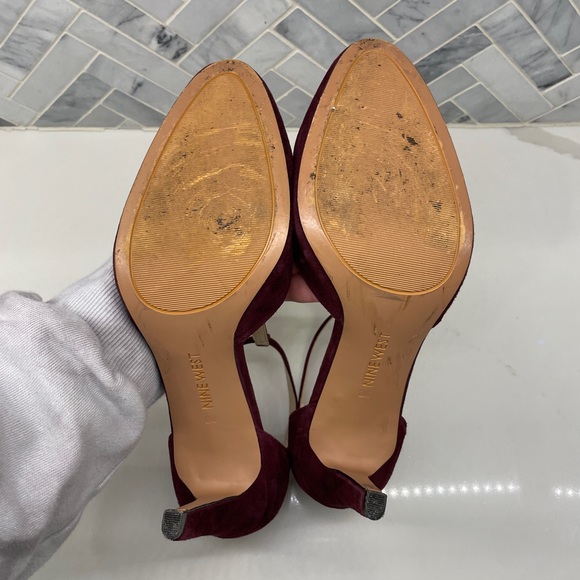 T-Strap suede heels - Picture 6 of 6